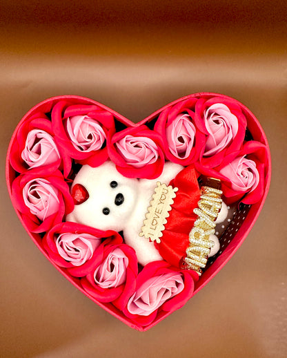 18K Gold Plated NAMELET + Heart Box